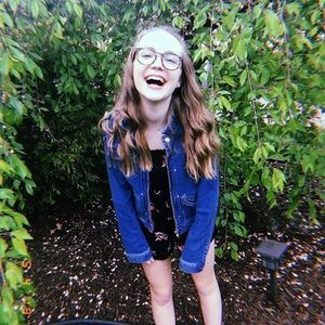 Meet your Posher, Anna